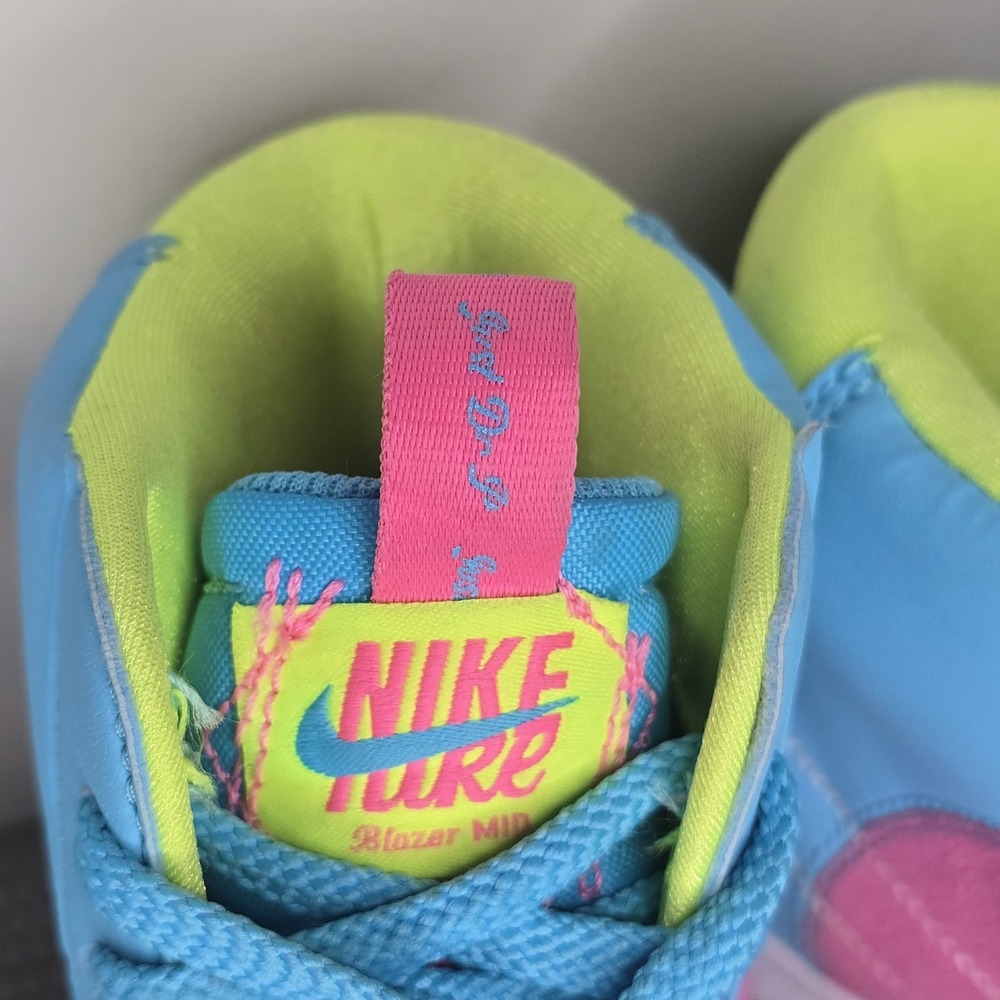 Youth 6.5 Nike Blazer Mid 77 GUC - Baltic Blue Pink Glow - Picture 7 of 9